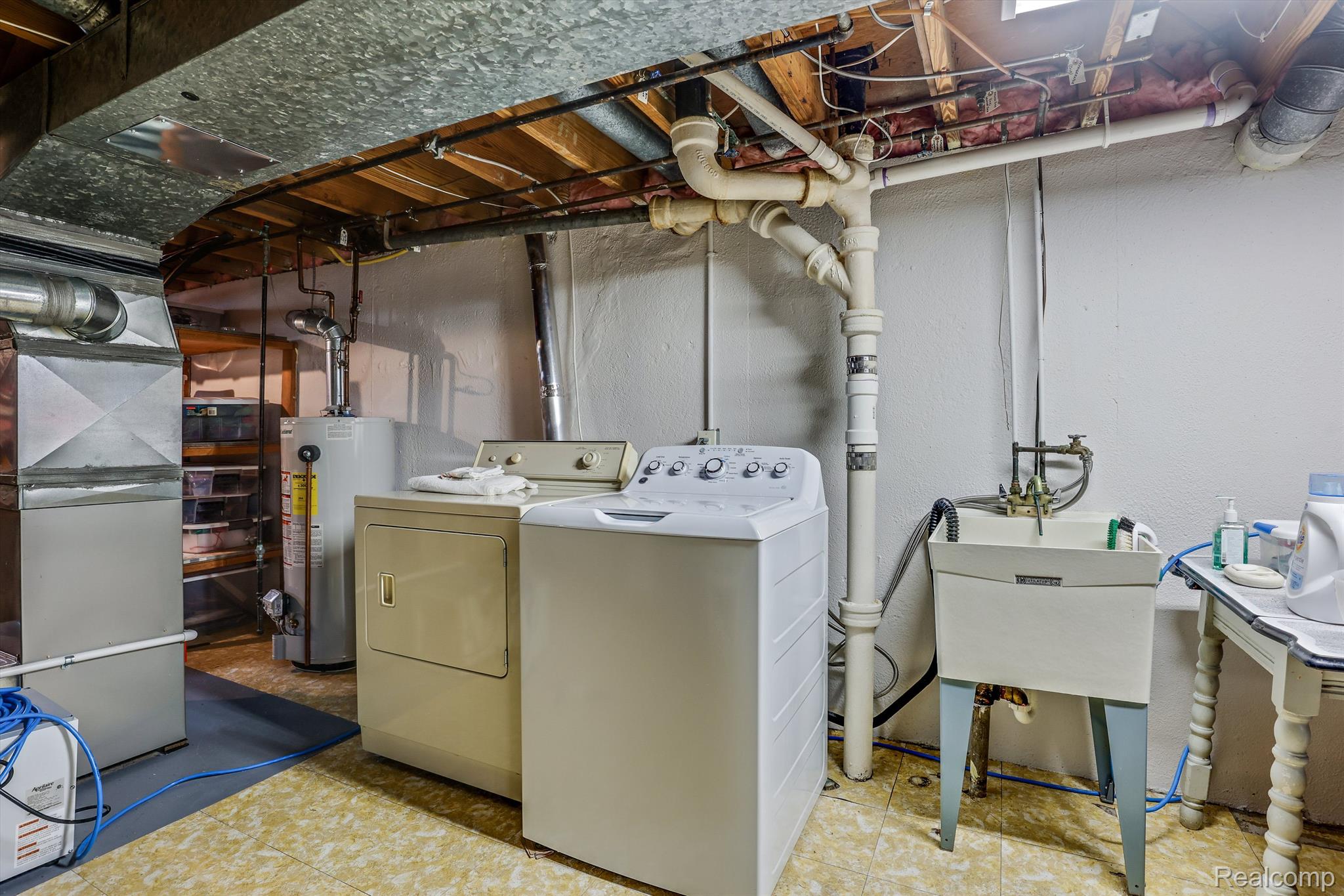 22540 DEVONSHIRE Street