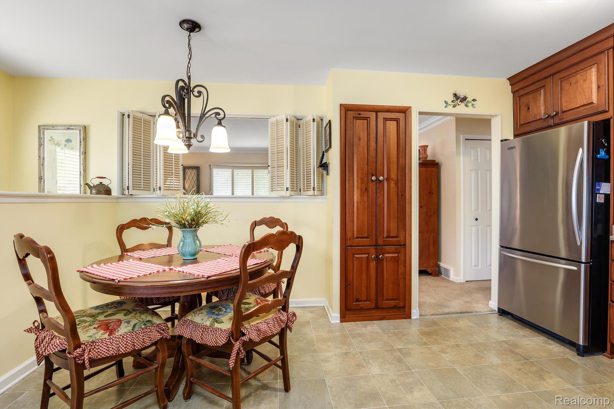 22540 DEVONSHIRE Street