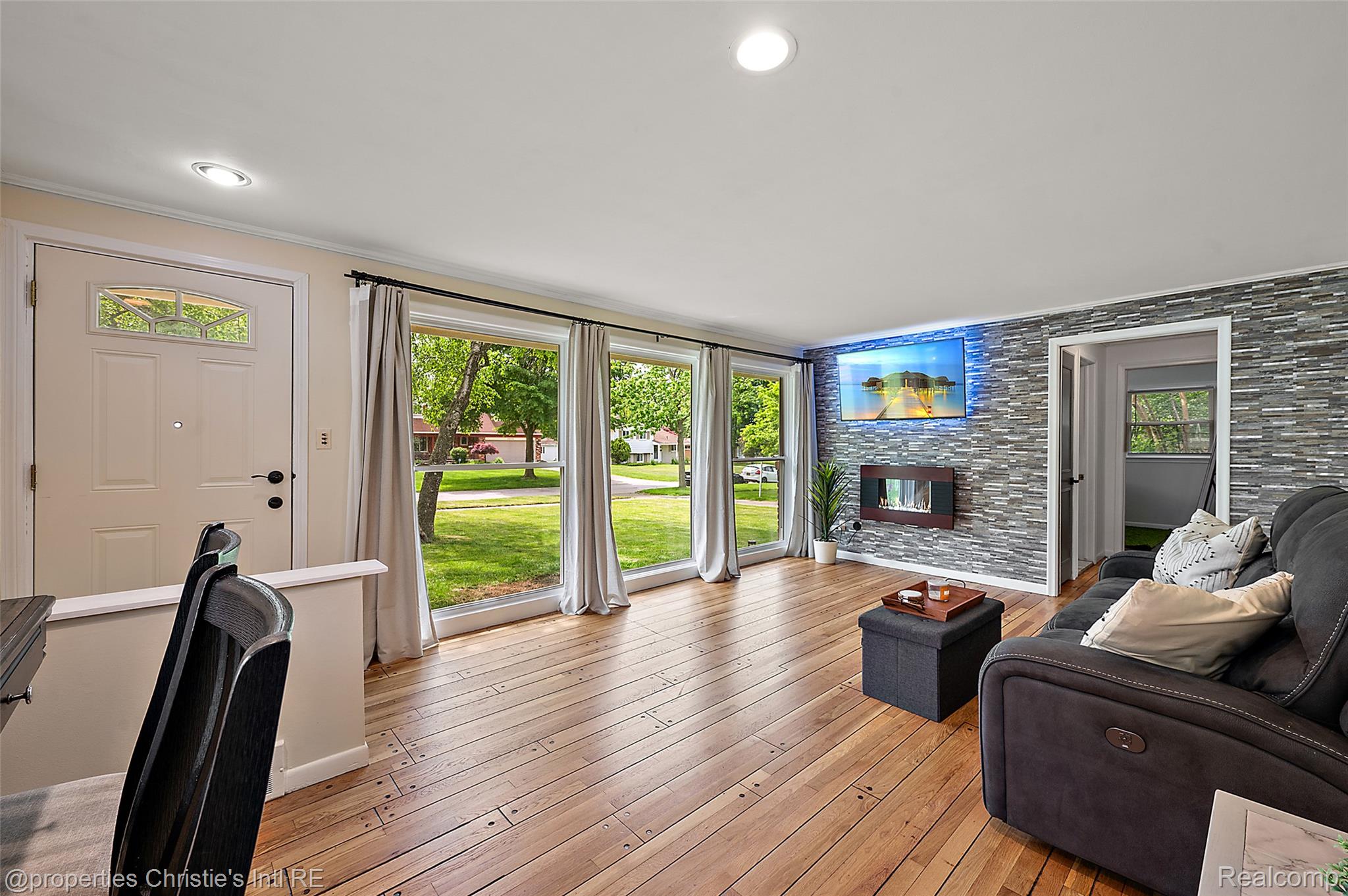 29447 Spring Hill Drive