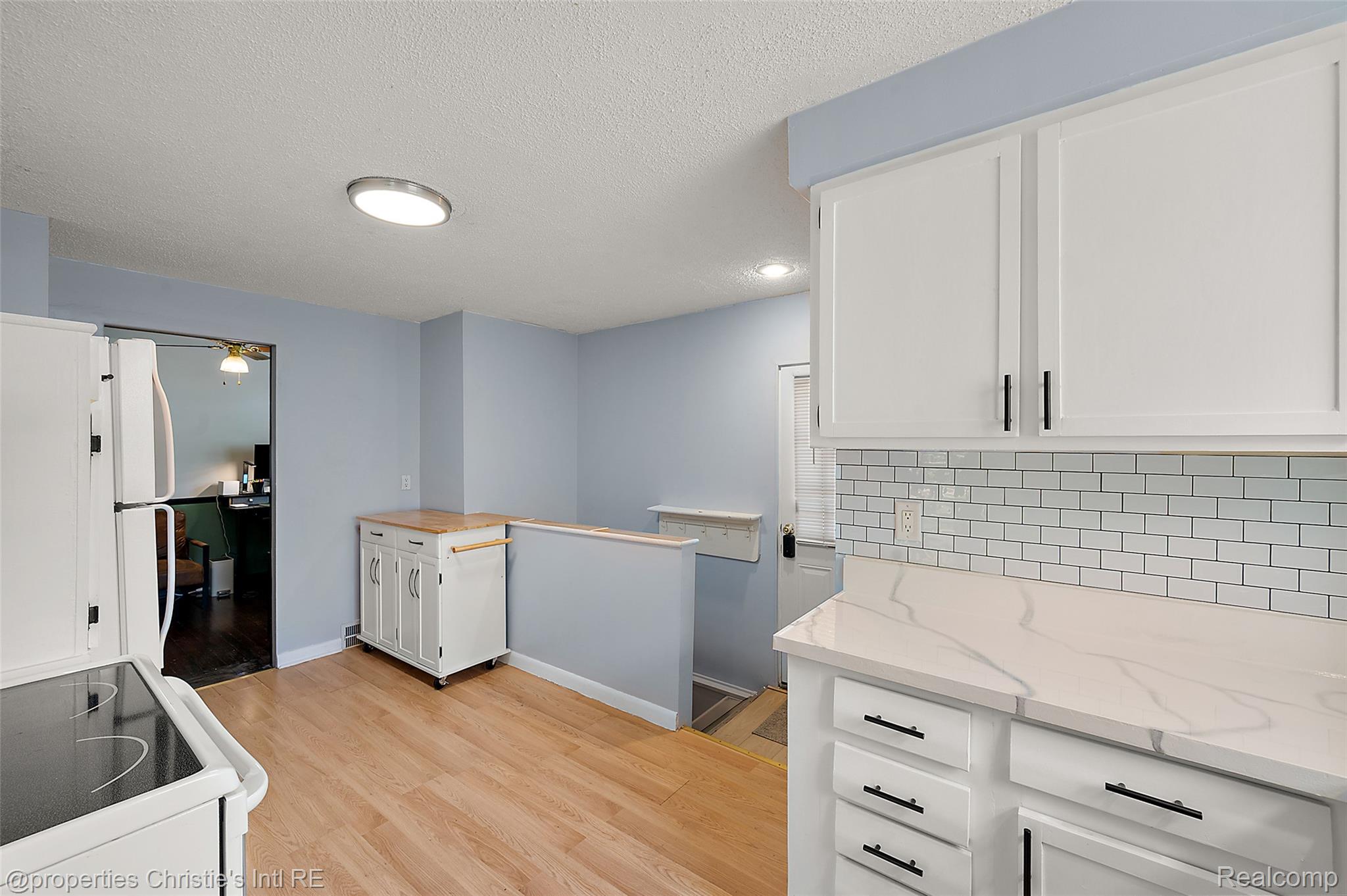 29447 Spring Hill Drive