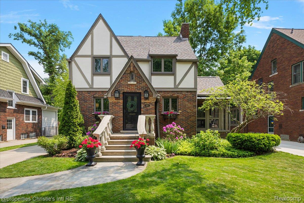 676 Washington Road