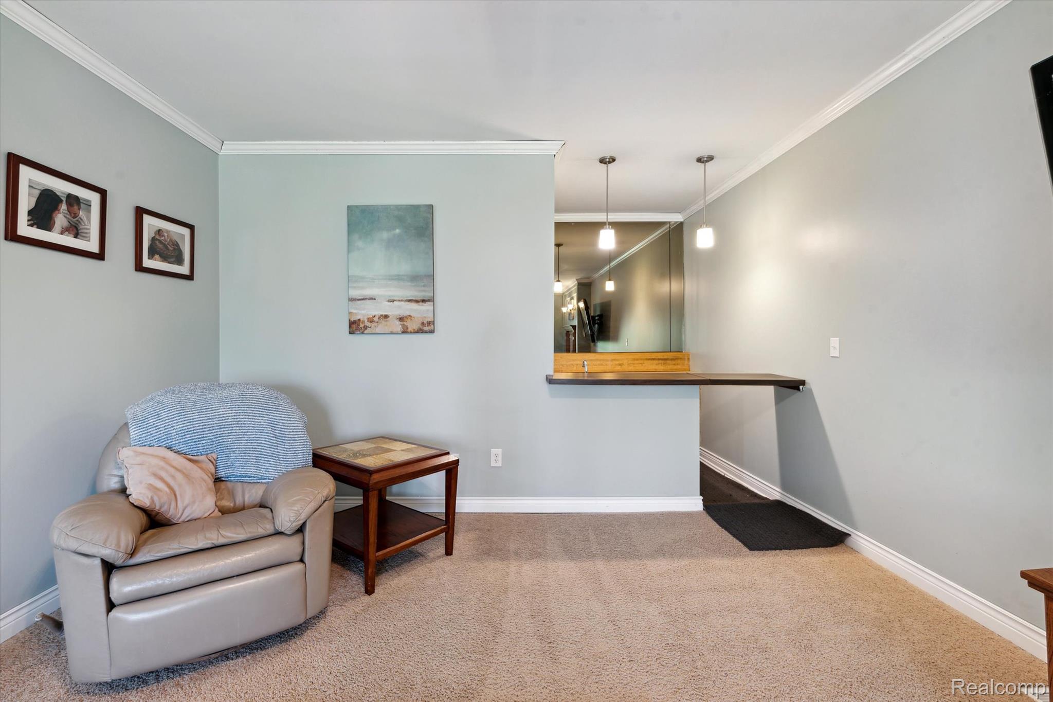 6746 EDGEWOOD Road
