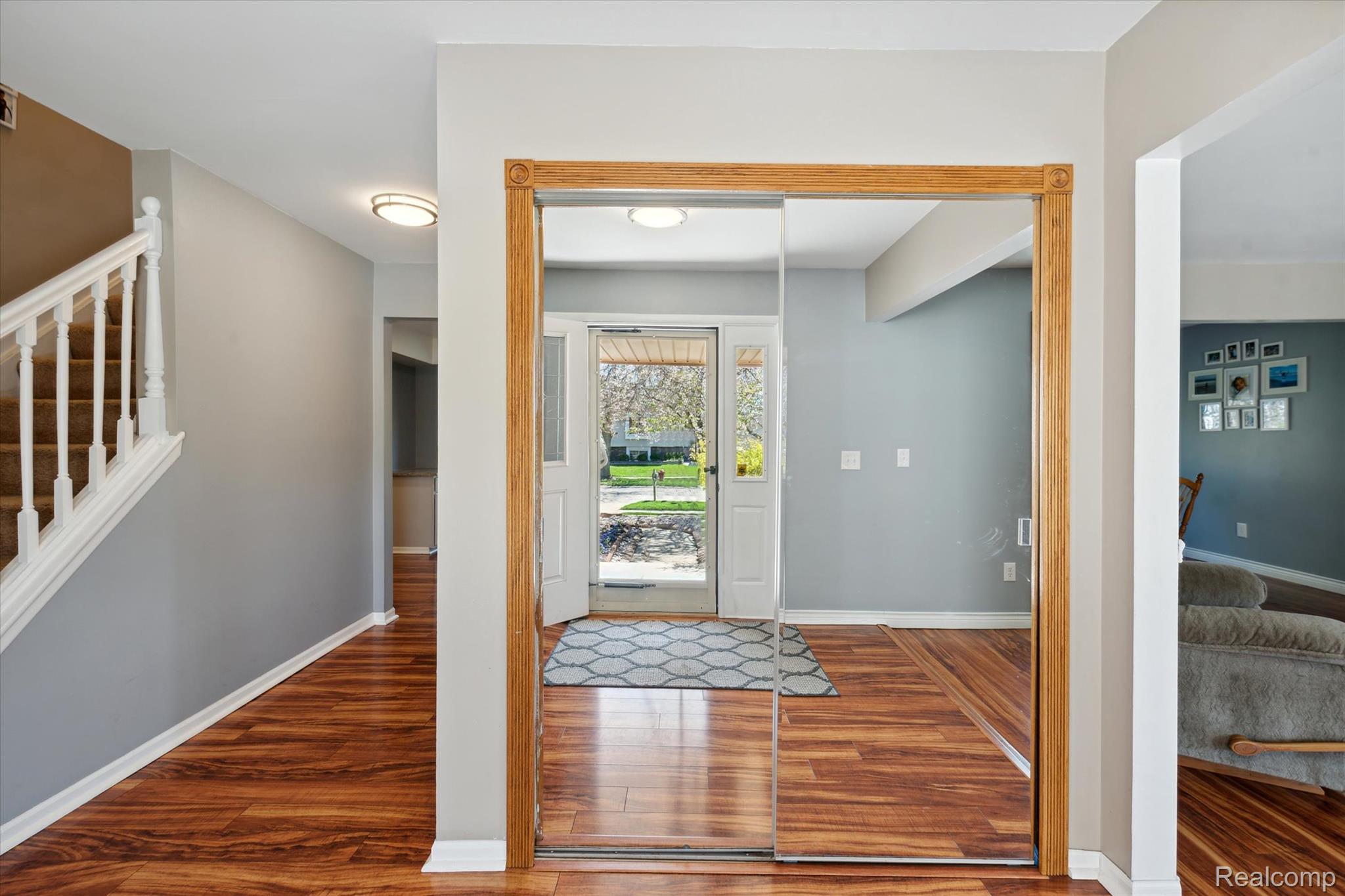 6746 EDGEWOOD Road