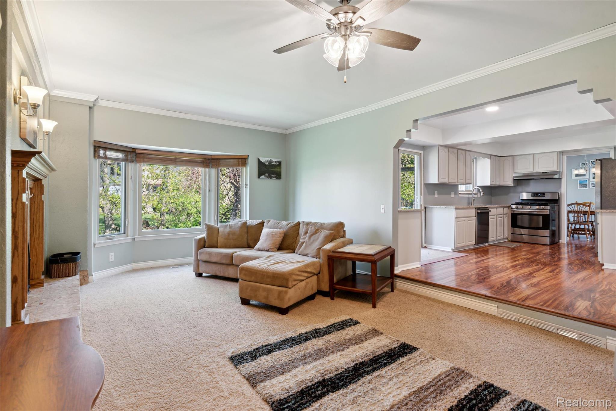 6746 EDGEWOOD Road
