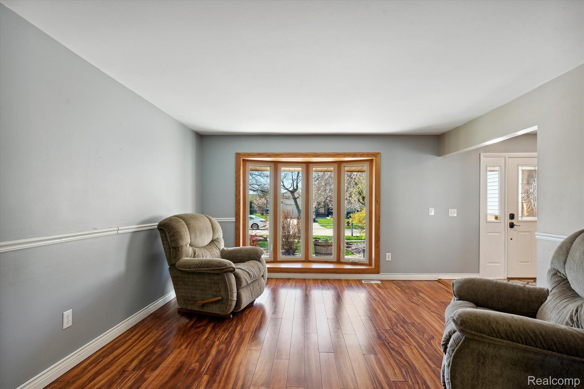 6746 EDGEWOOD Road