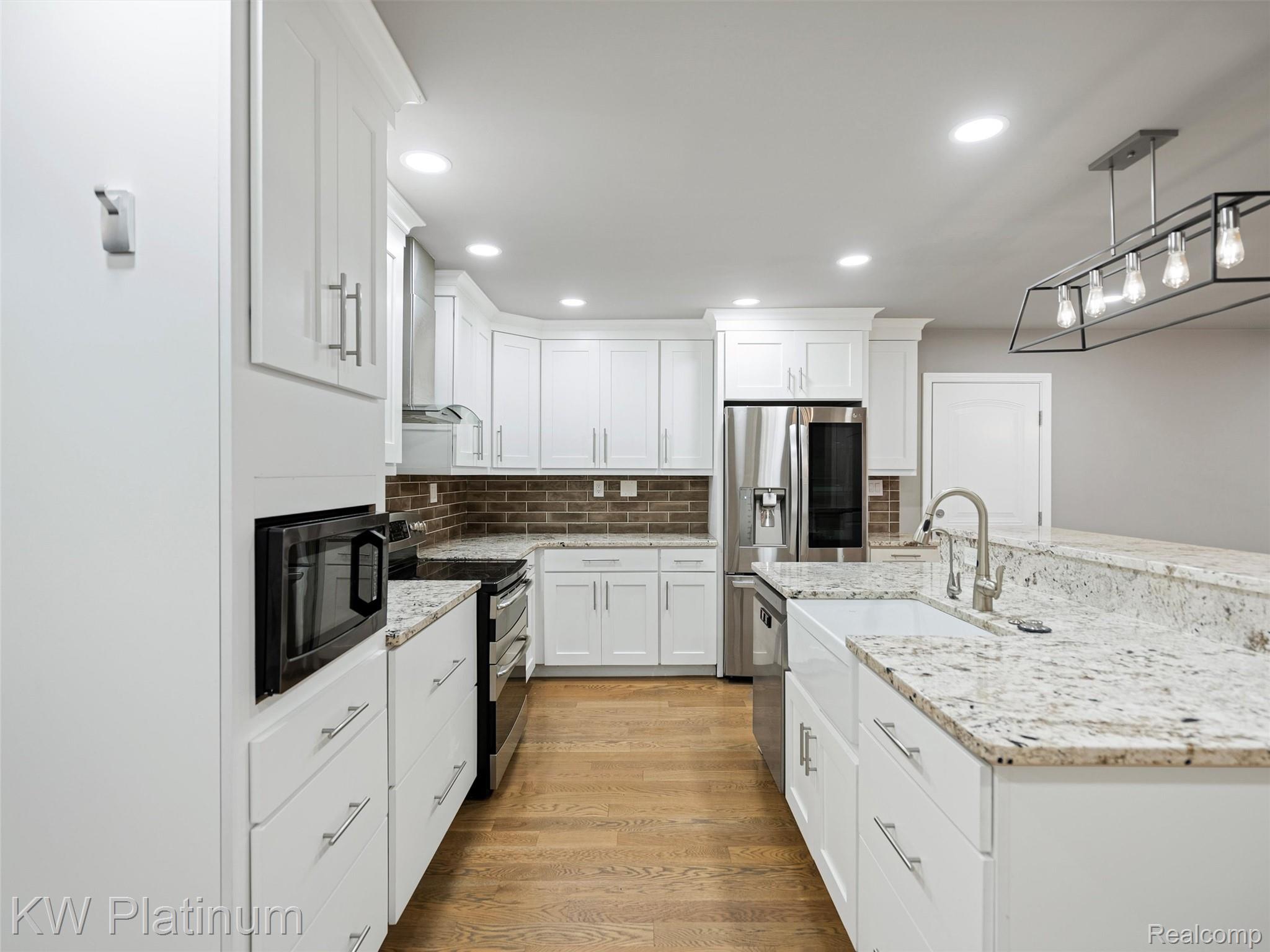 33572 Roselawn Street