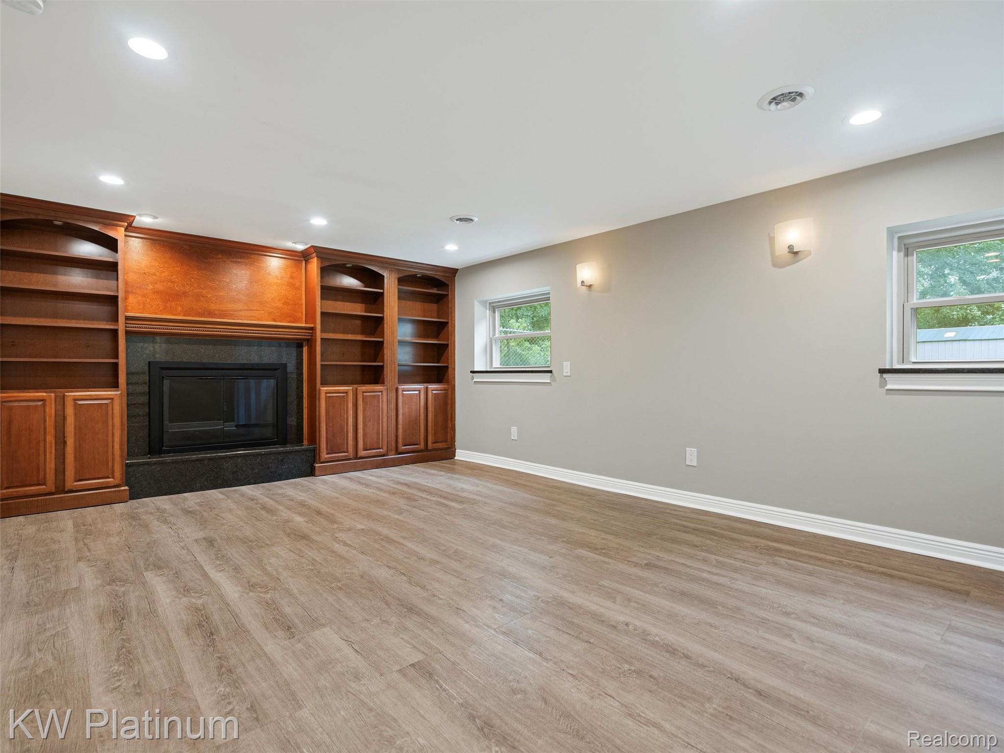 33572 Roselawn Street