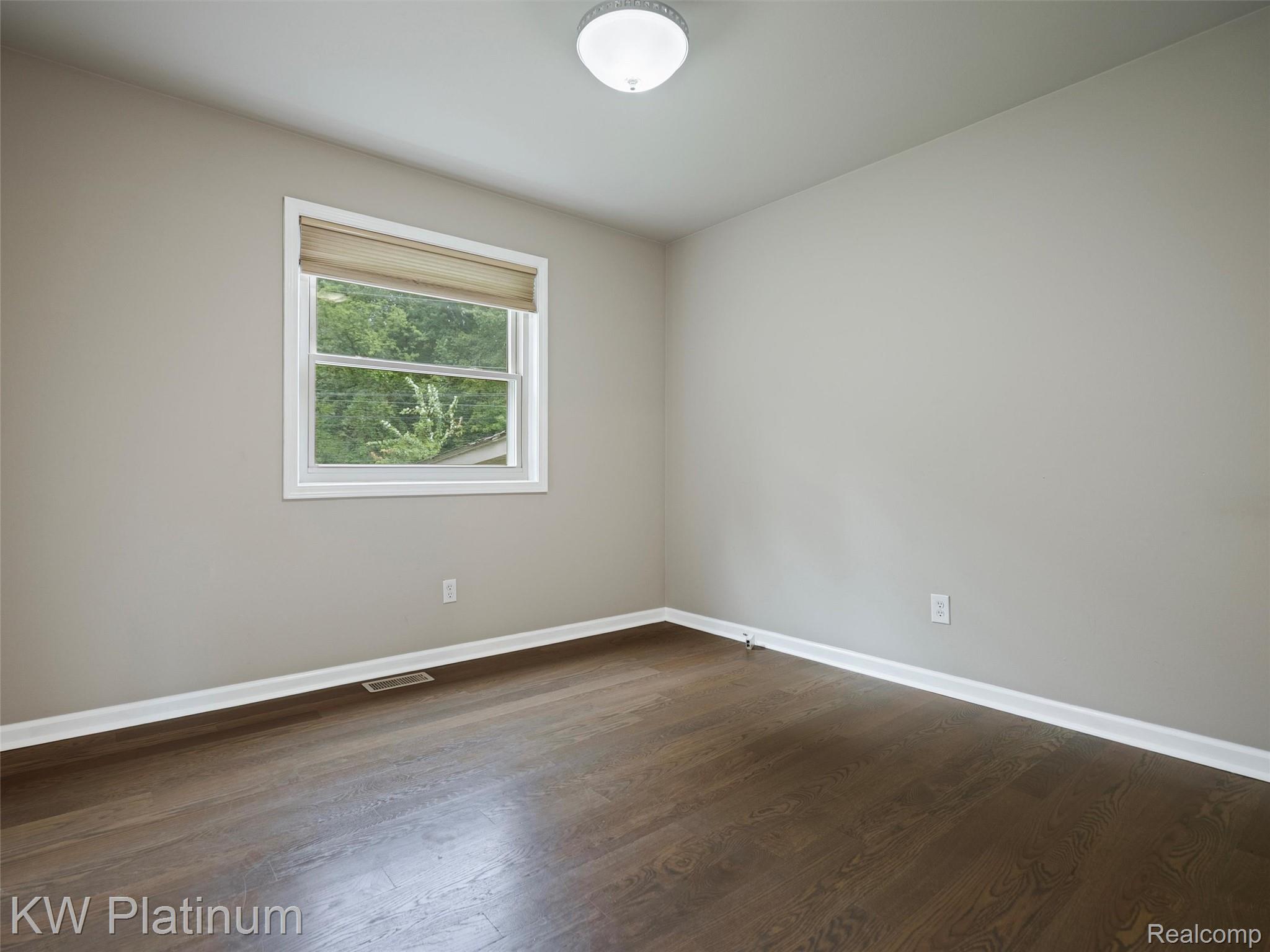 33572 Roselawn Street