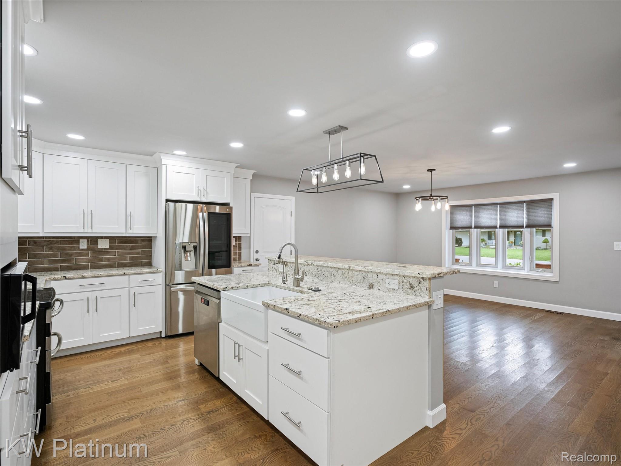 33572 Roselawn Street