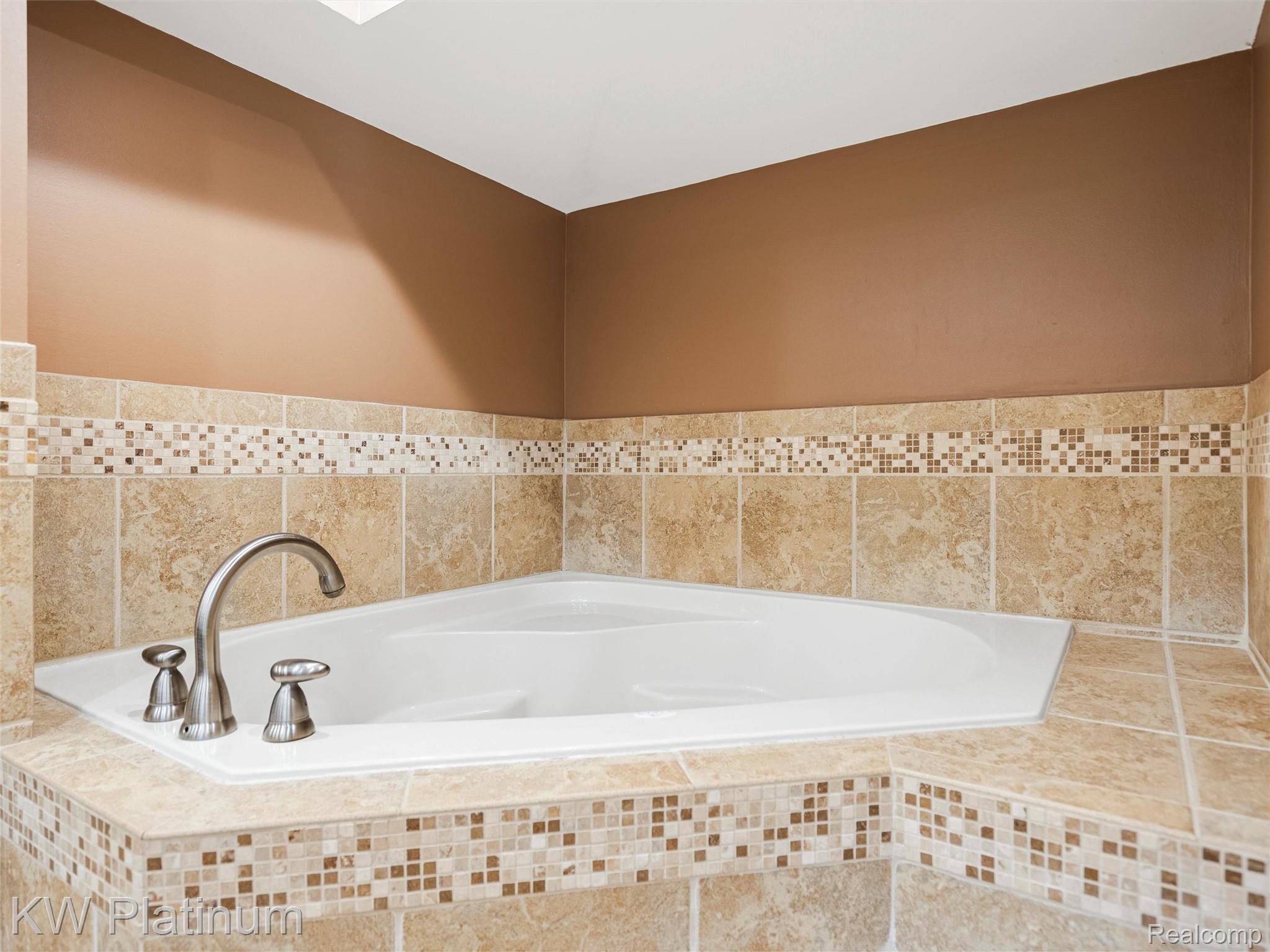 33572 Roselawn Street