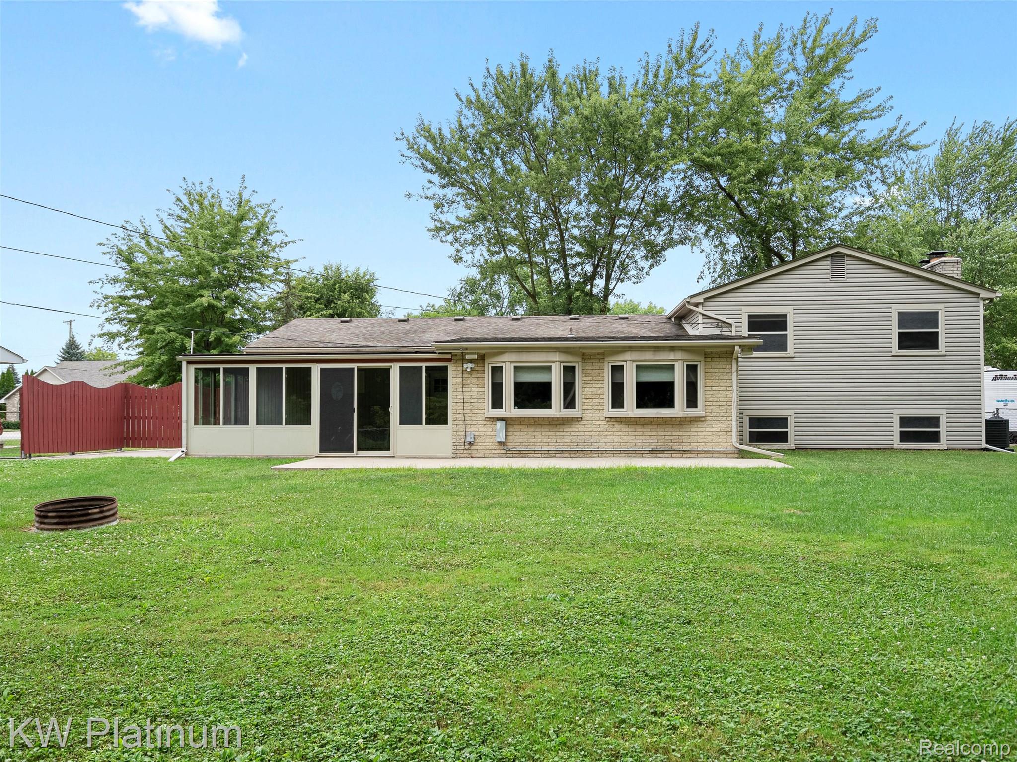 33572 Roselawn Street