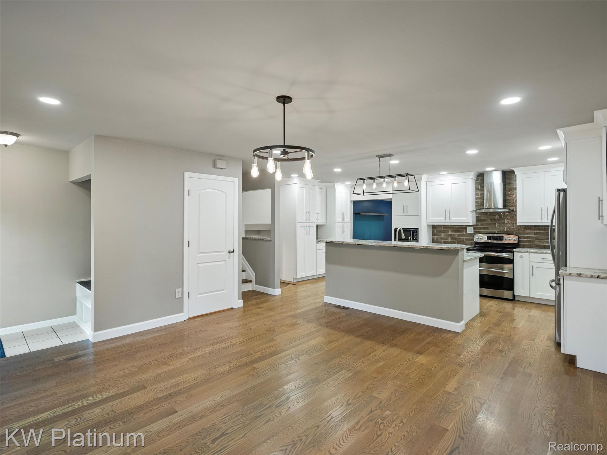 33572 Roselawn Street