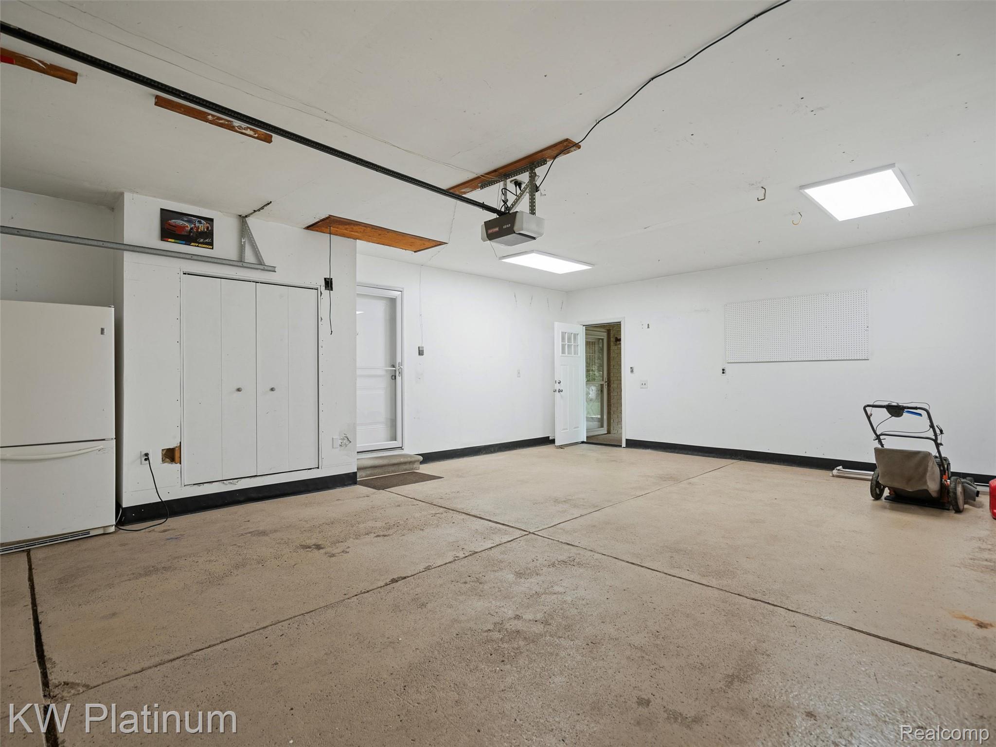 33572 Roselawn Street