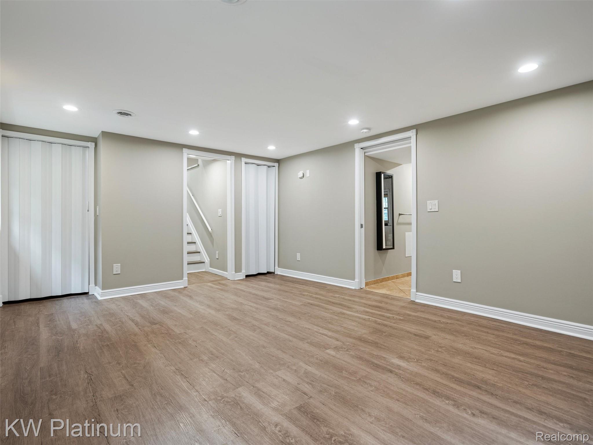 33572 Roselawn Street