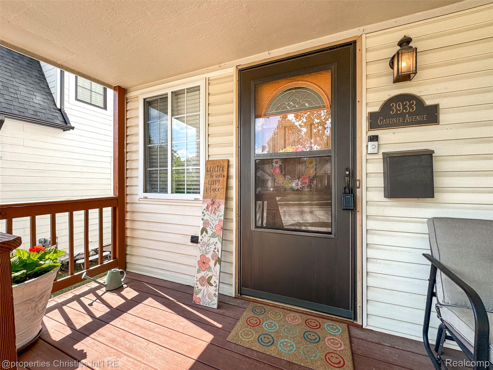 3933 Gardner Avenue