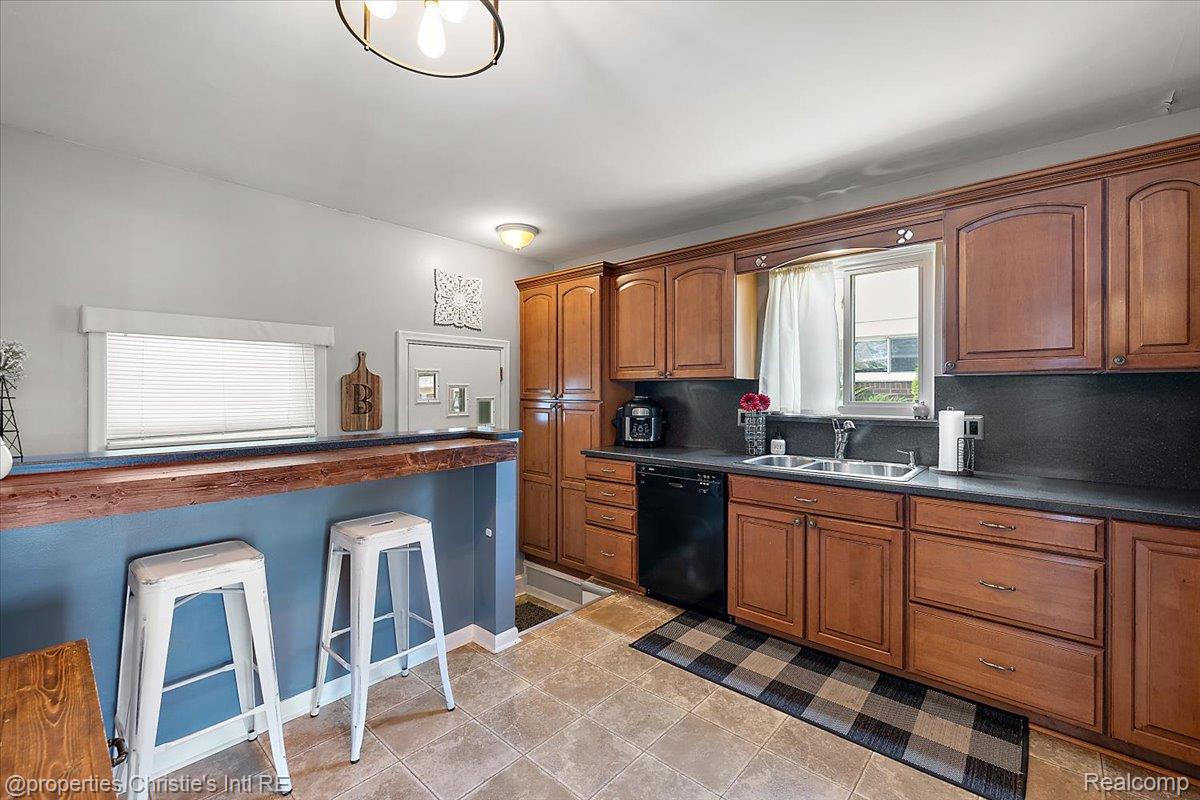 21330 Timberidge Street