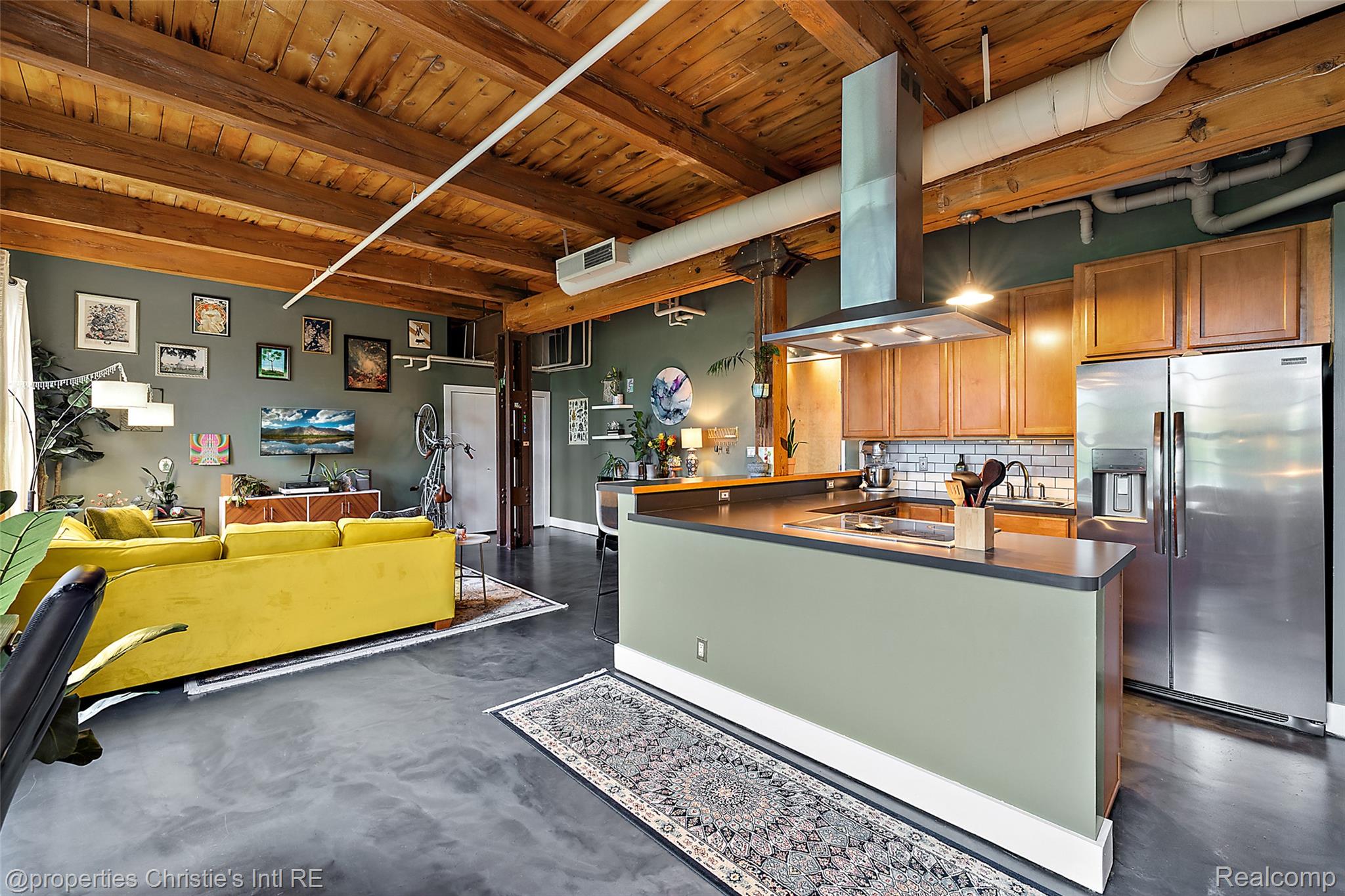 6533 E Jefferson Avenue 312W