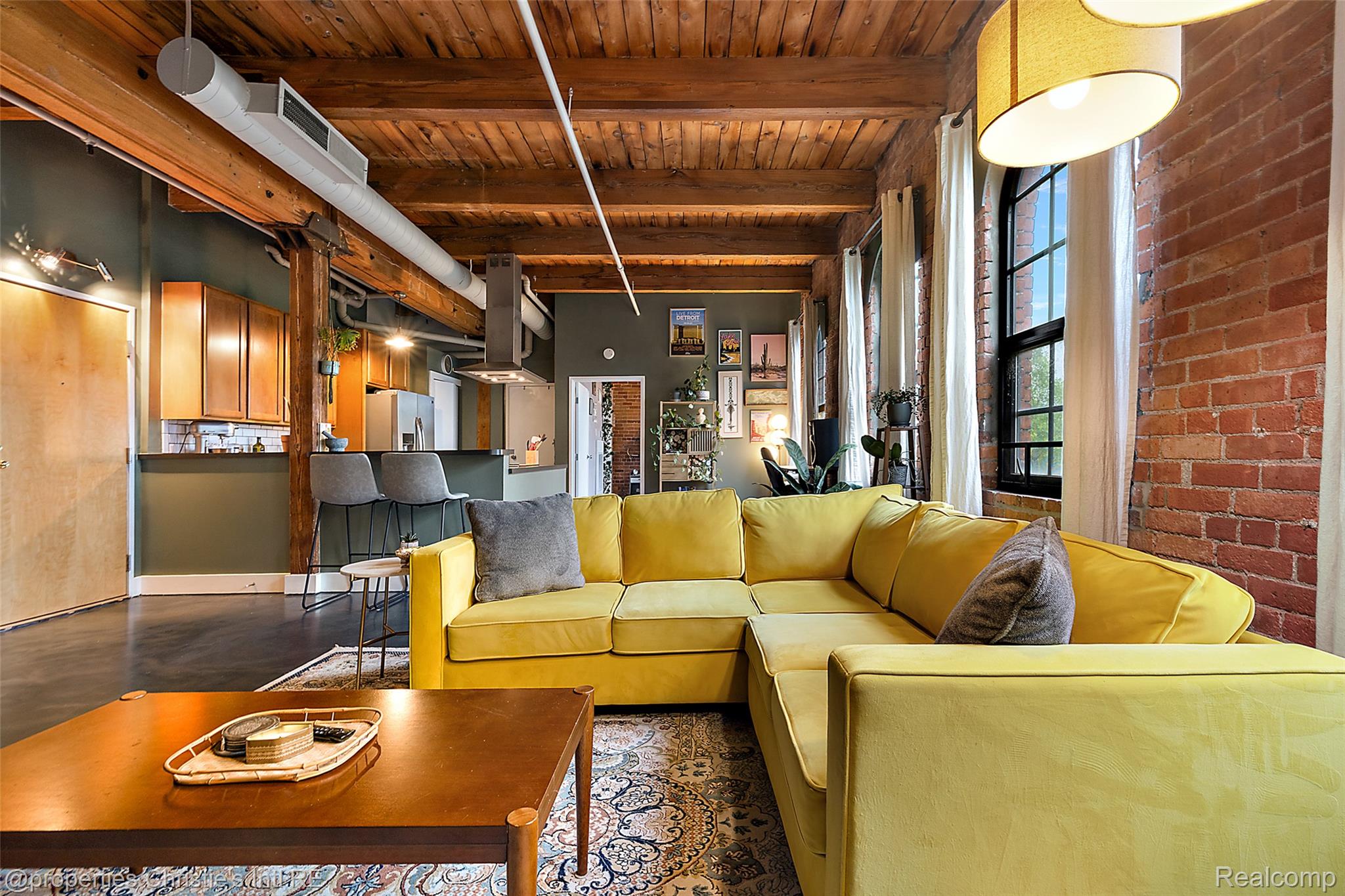 6533 E Jefferson Avenue 312W