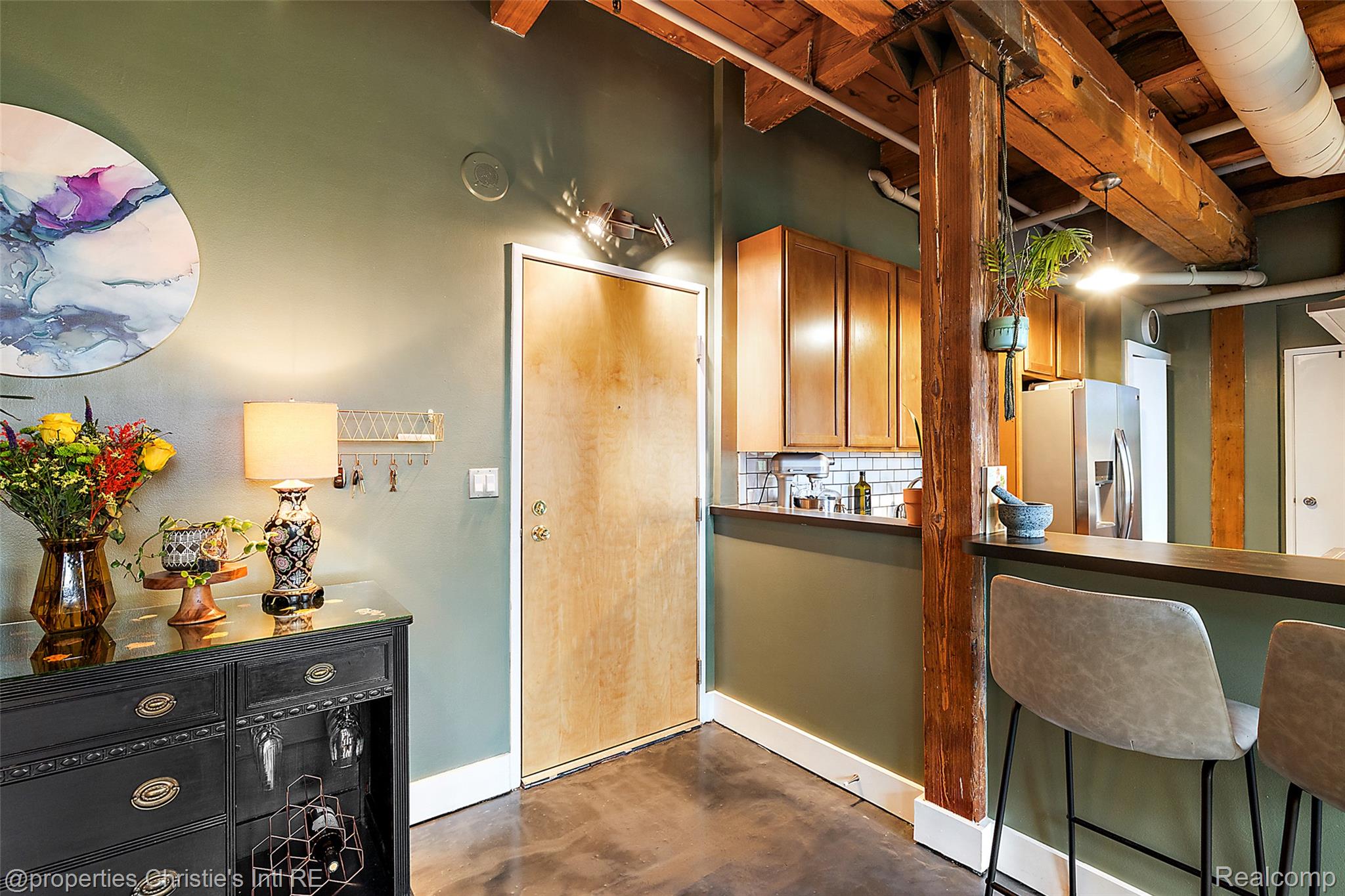 6533 E Jefferson Avenue 312W