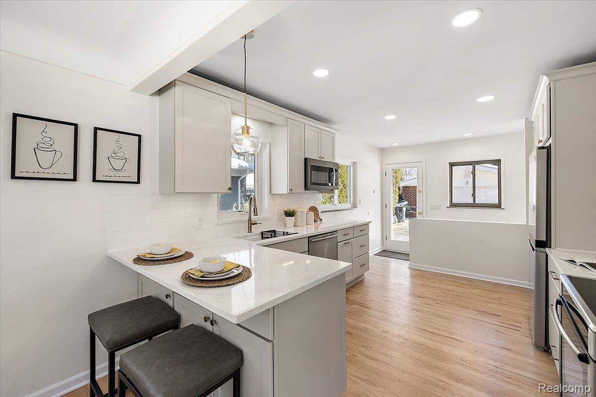 31060 E Rutland Street