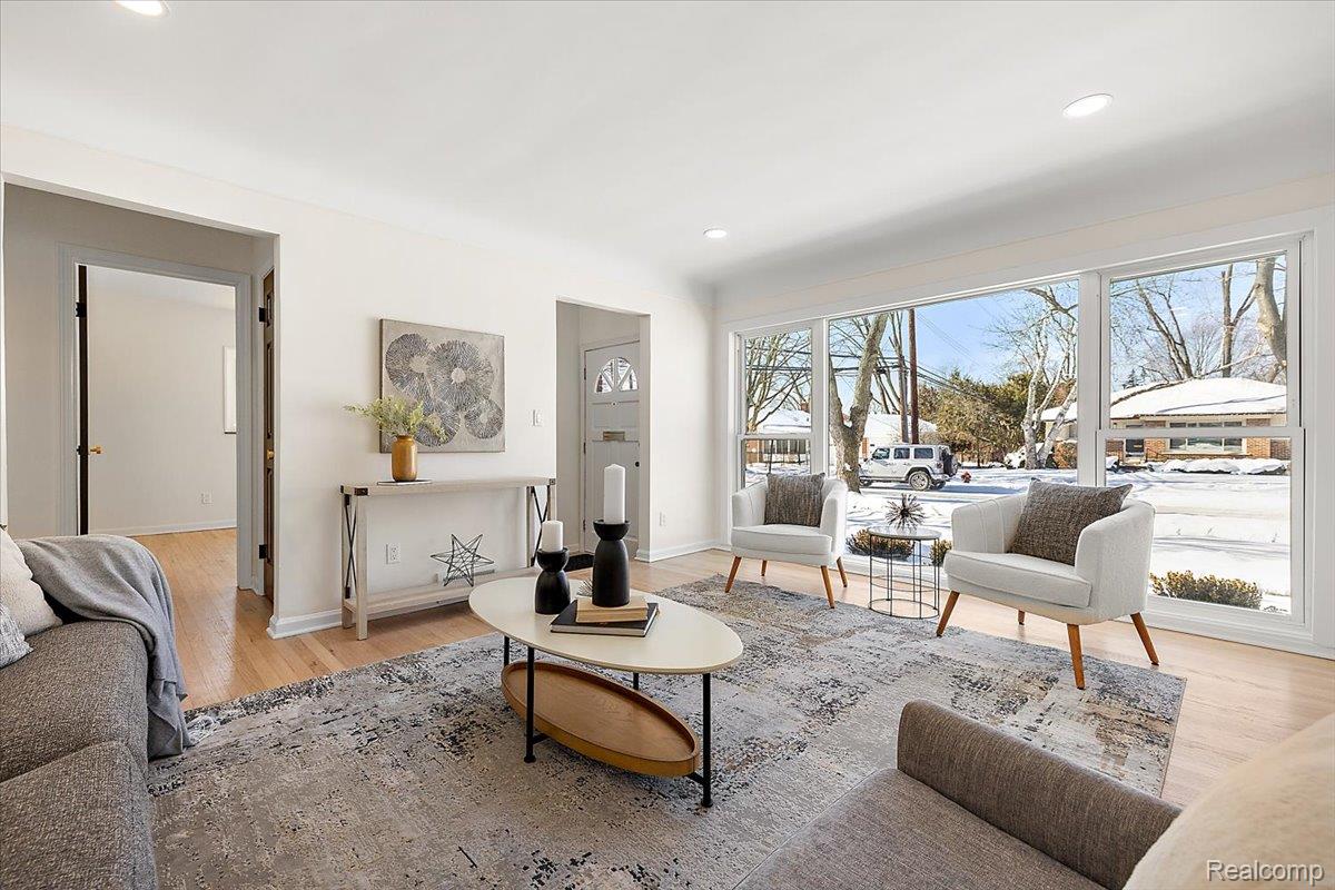 31060 E Rutland Street