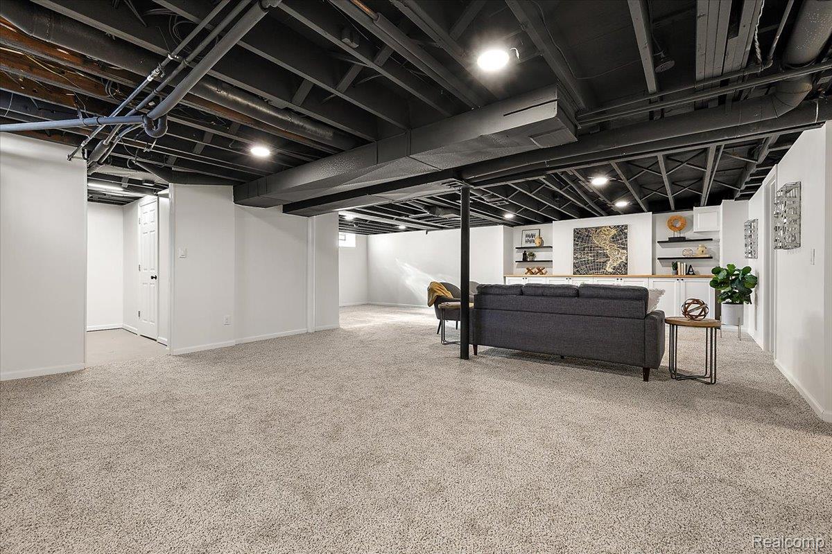 31060 E Rutland Street