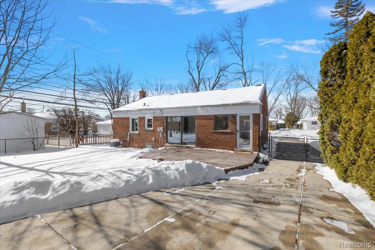 31060 E Rutland Street