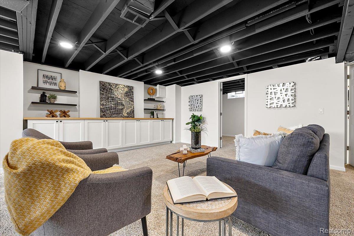 31060 E Rutland Street