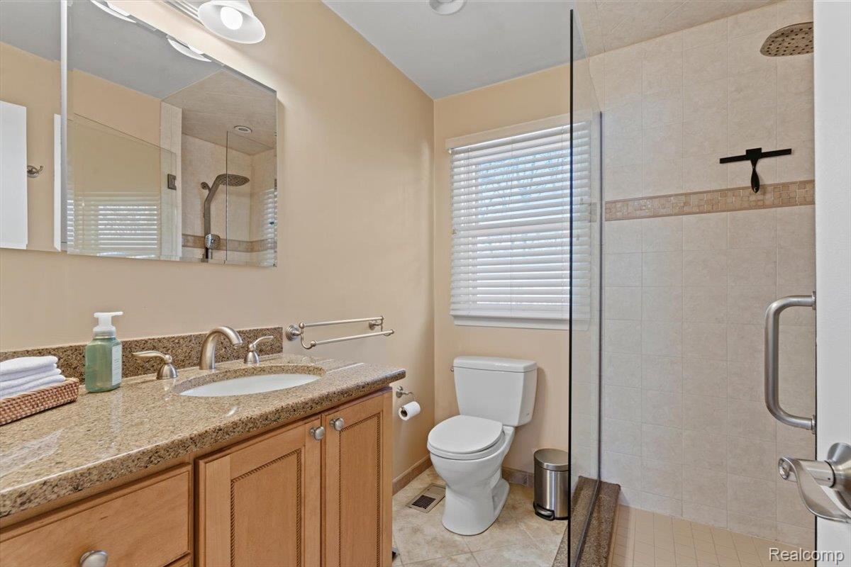 1761 Oakstone Drive