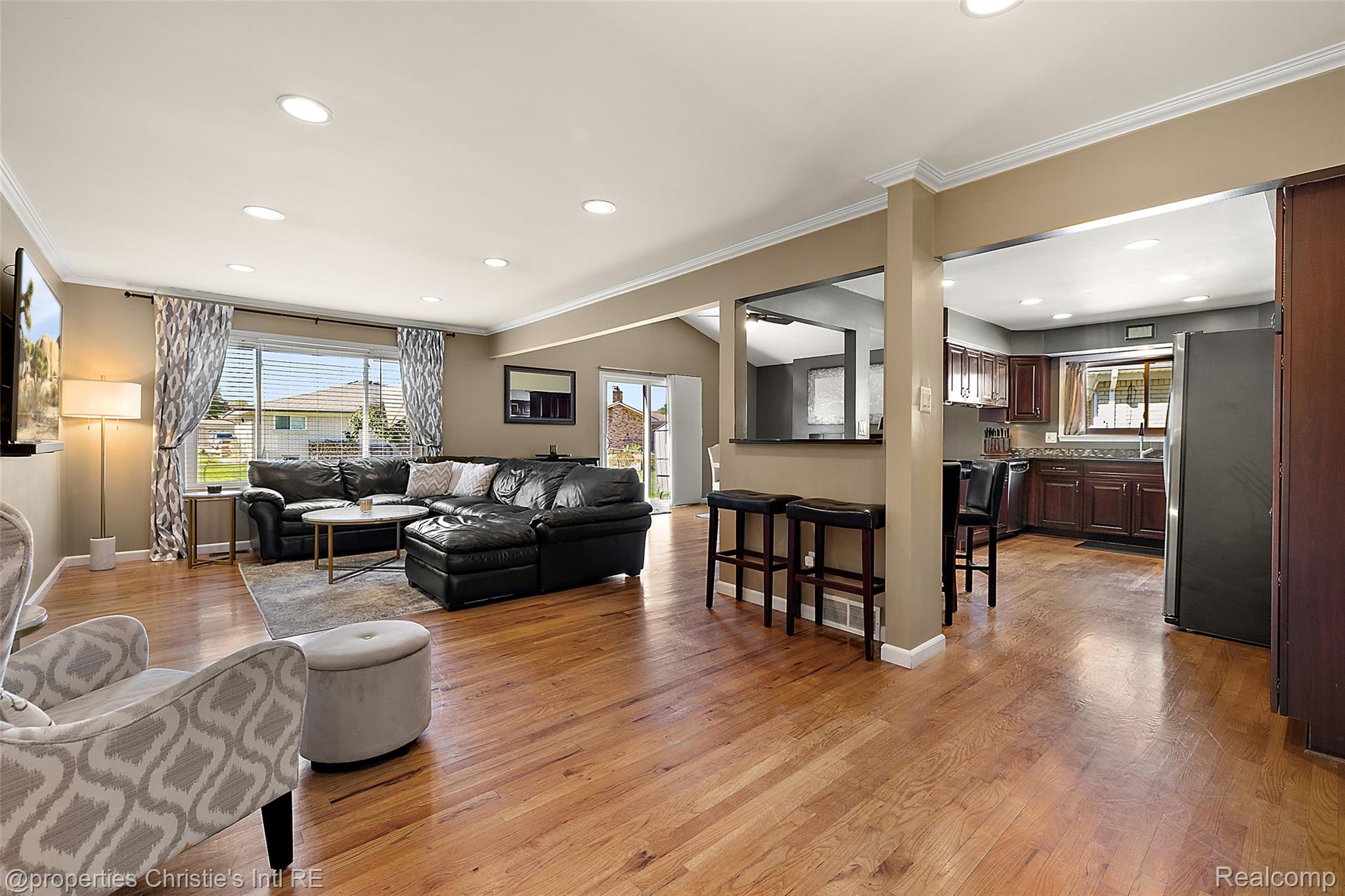 37655 Douglas Court