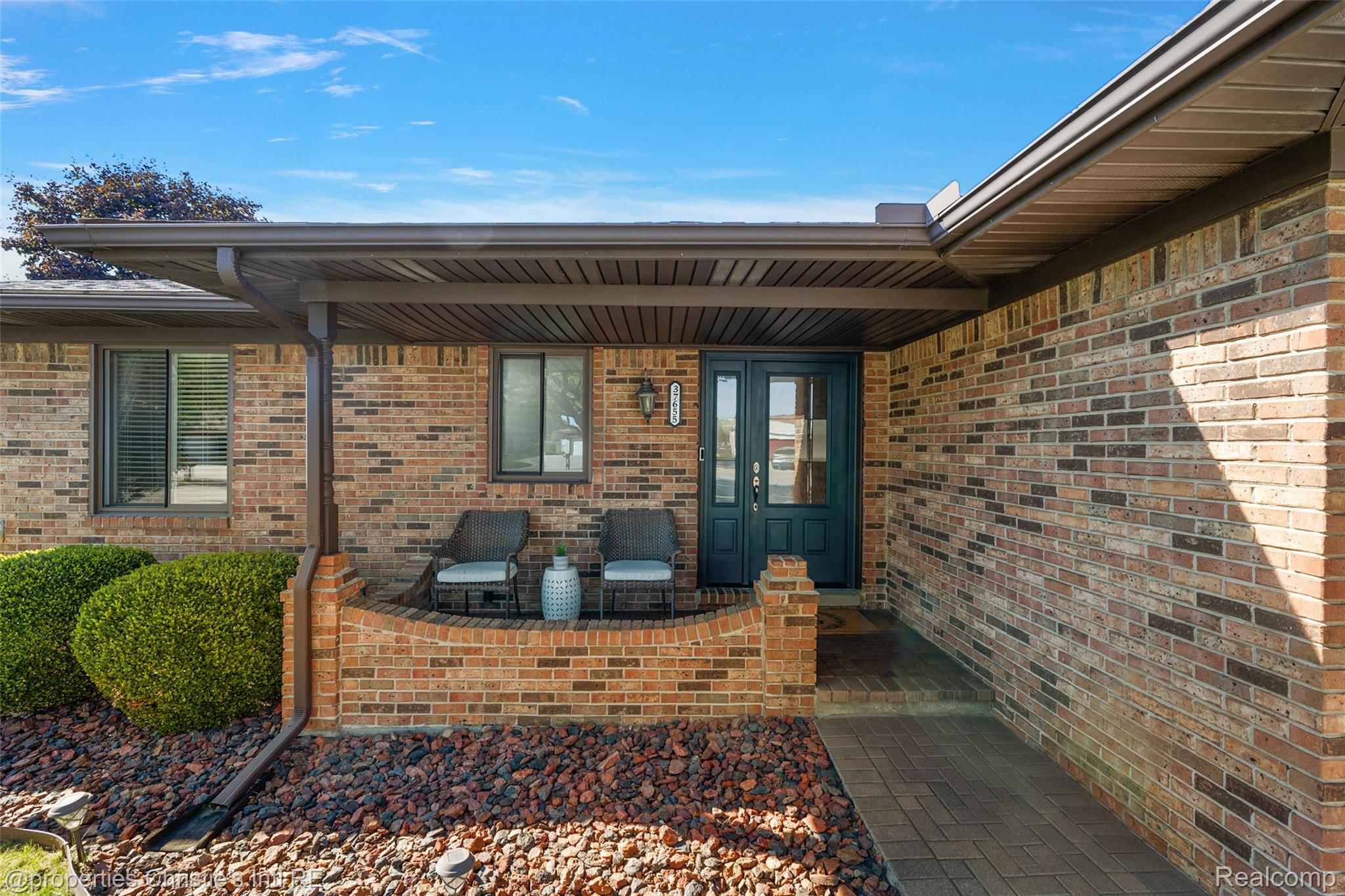 37655 Douglas Court