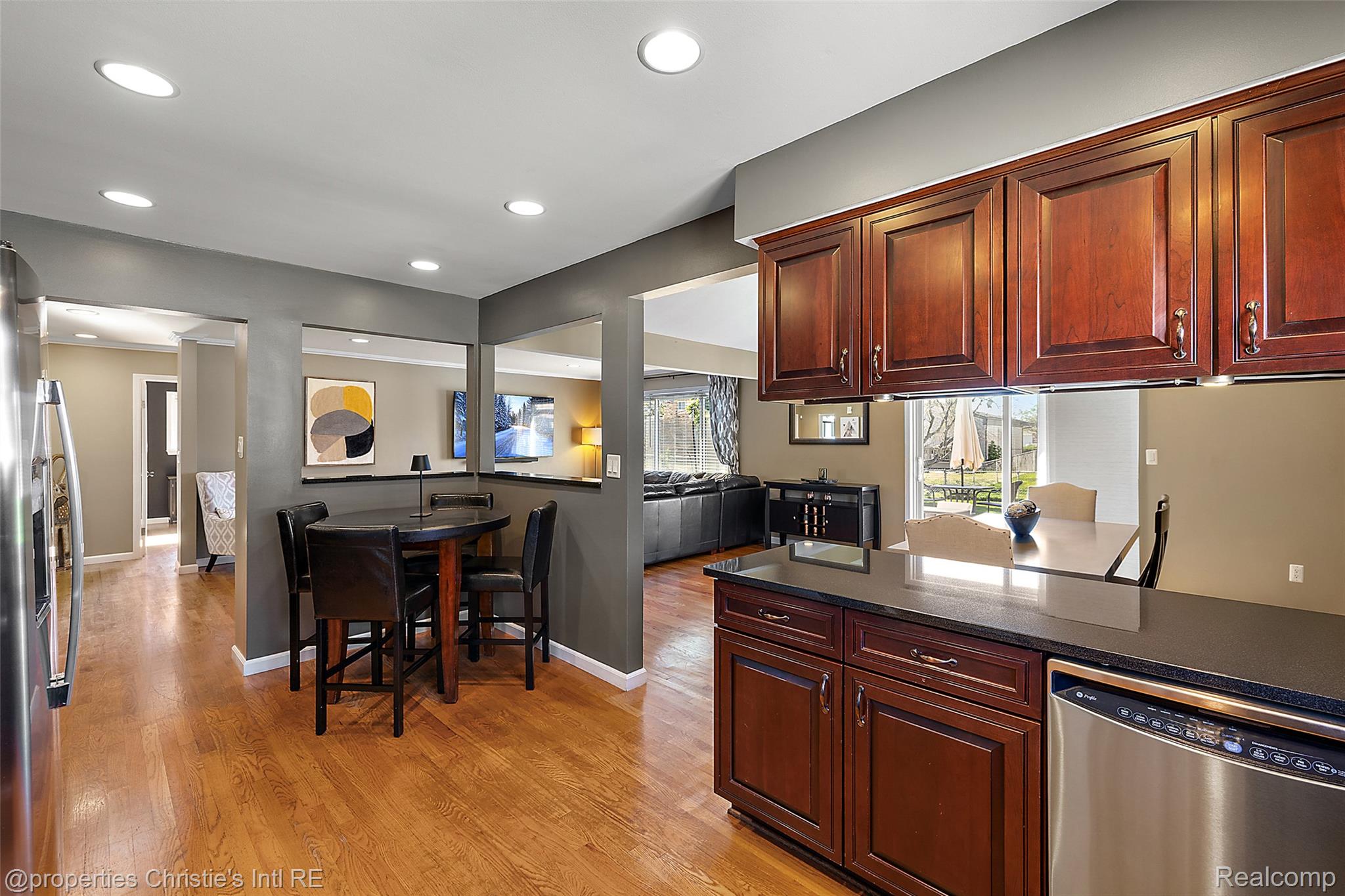 37655 Douglas Court