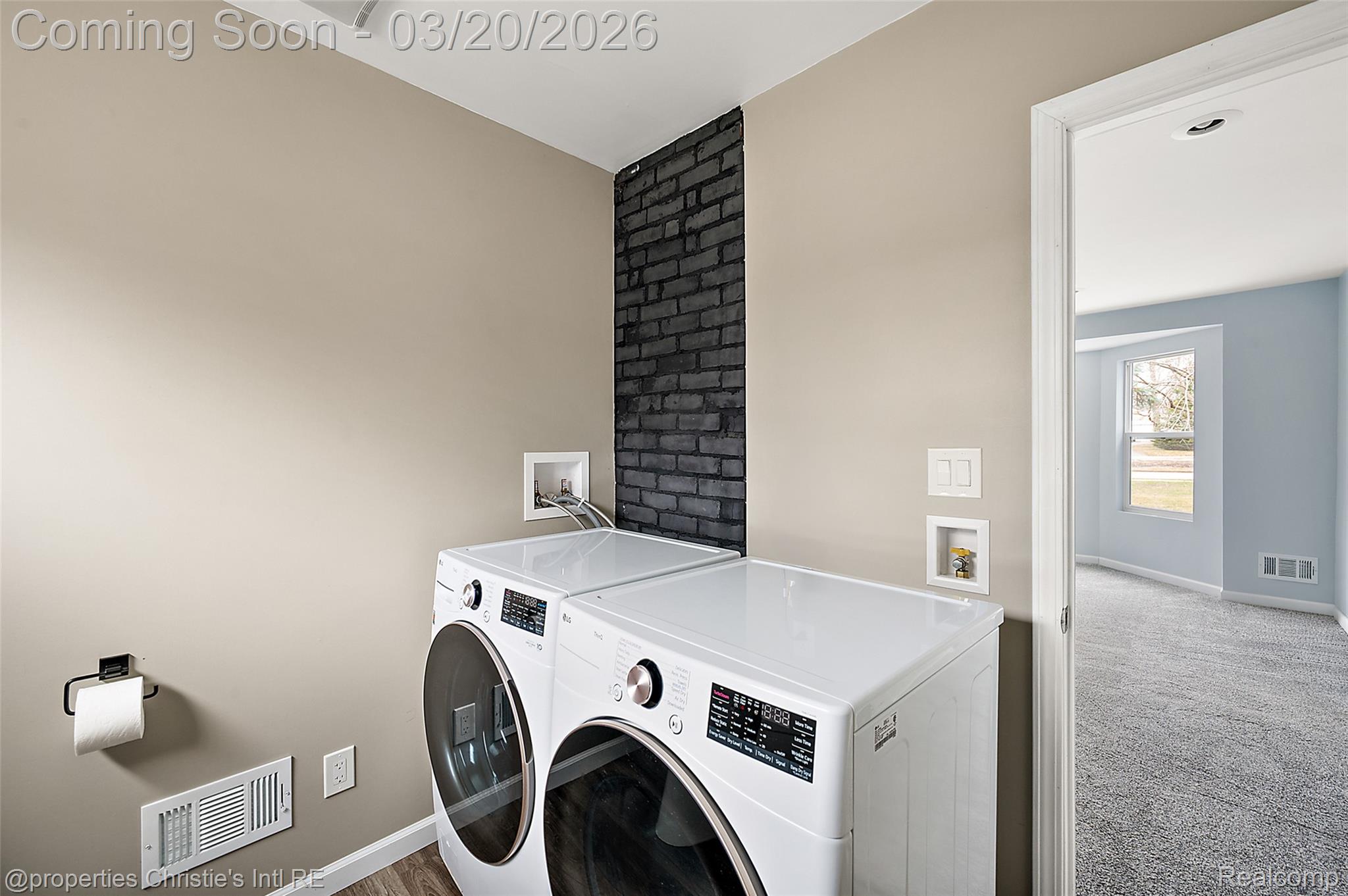 24560 Orchard Lake Road