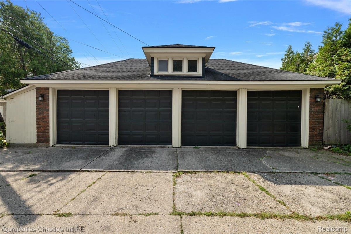 1264 Buckingham Road