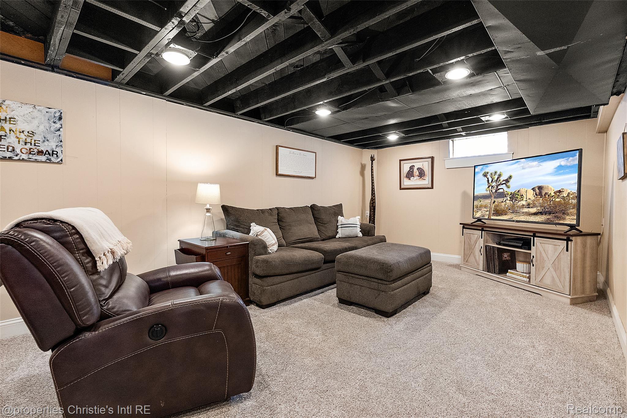 3034 Ferris Avenue