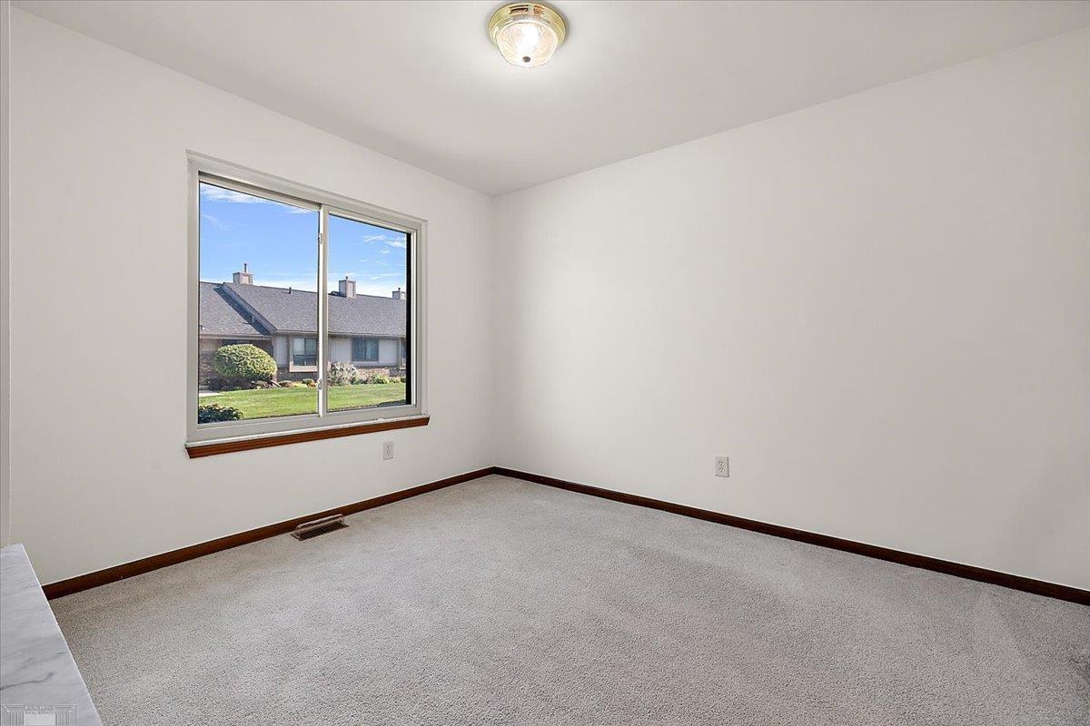 38797 Windmill Pointe Drive