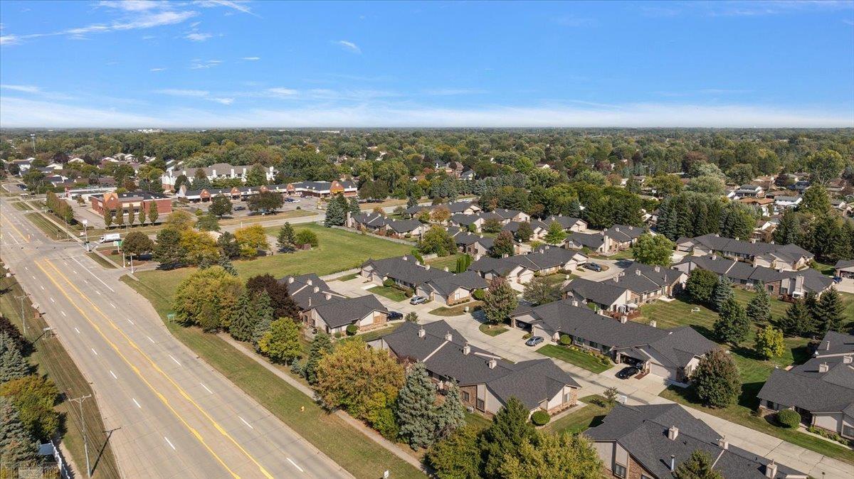 38797 Windmill Pointe Drive