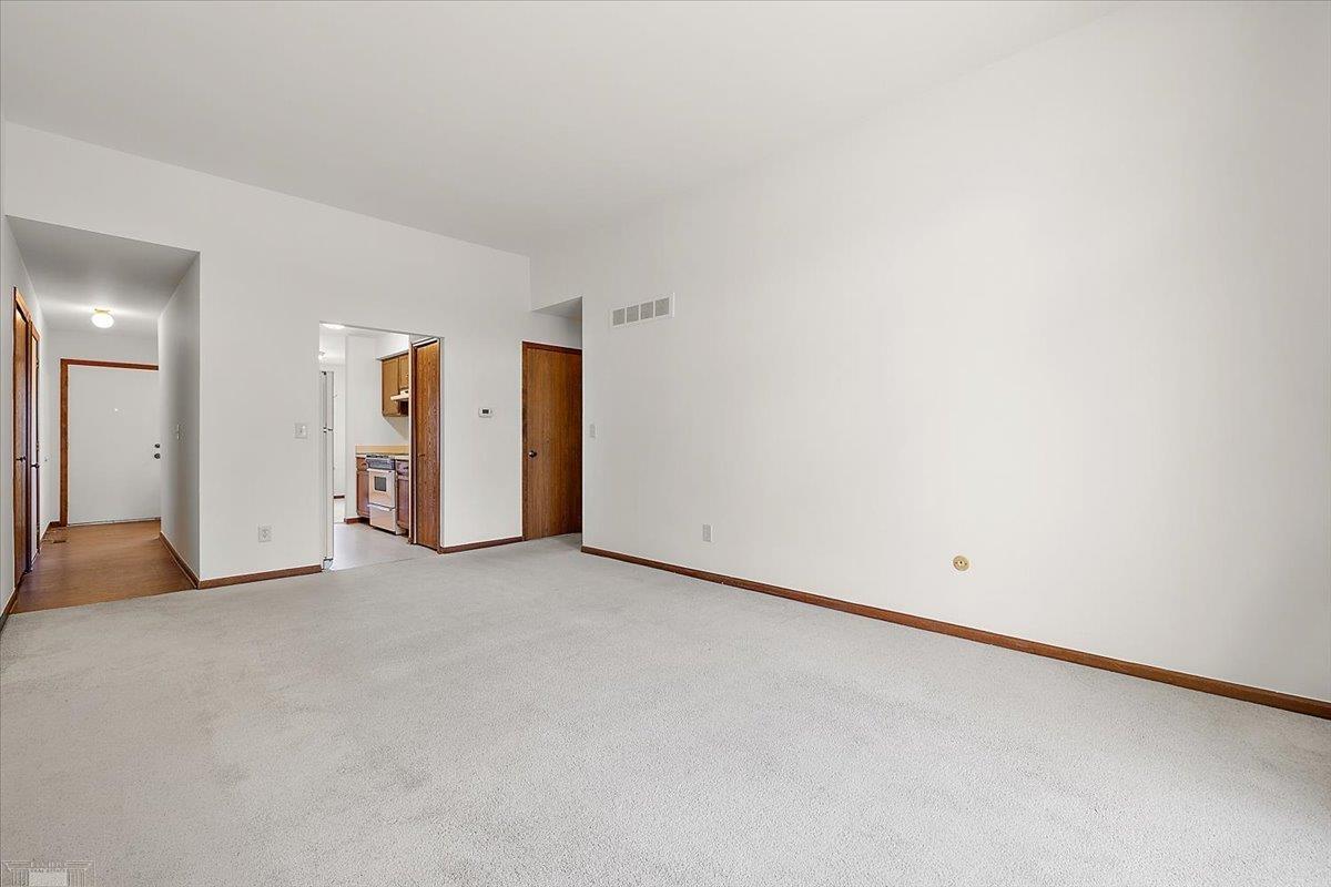 38797 Windmill Pointe Drive