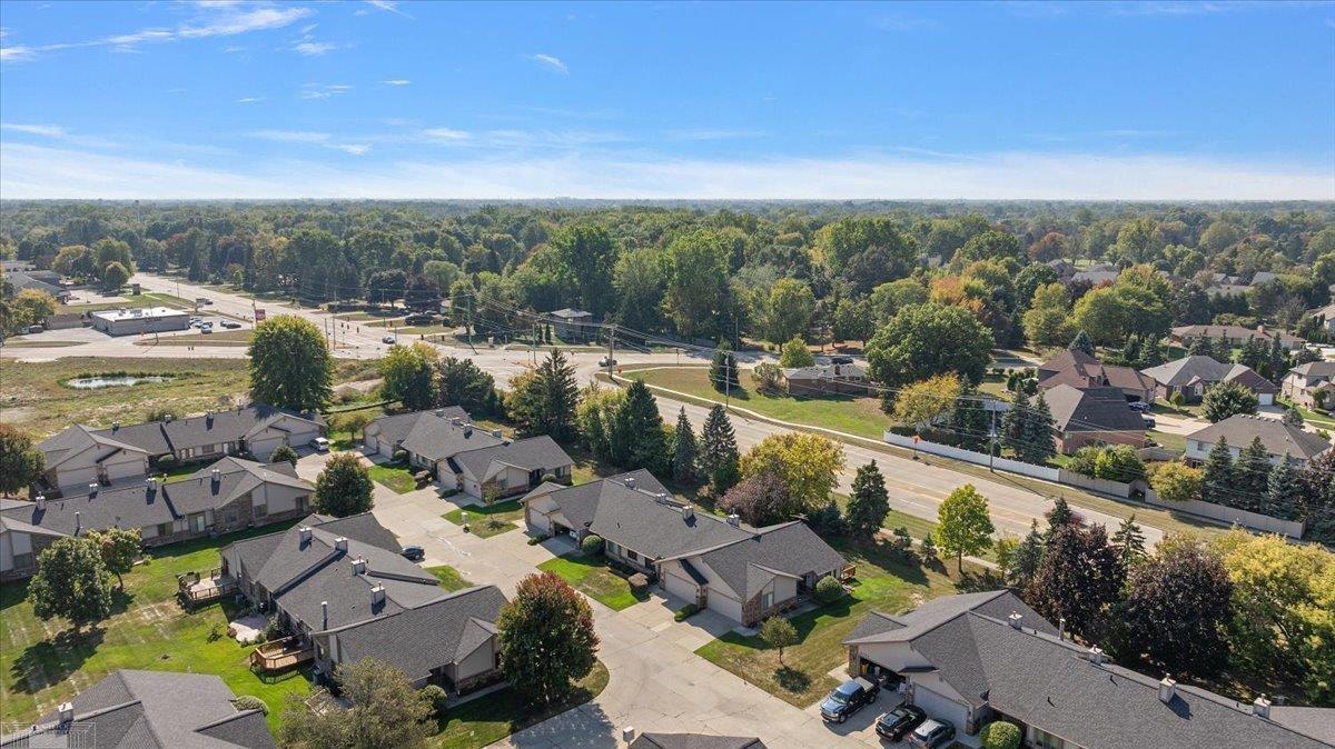 38797 Windmill Pointe Drive