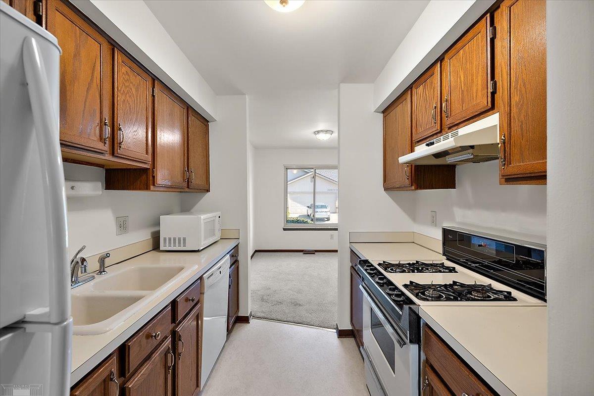 38797 Windmill Pointe Drive