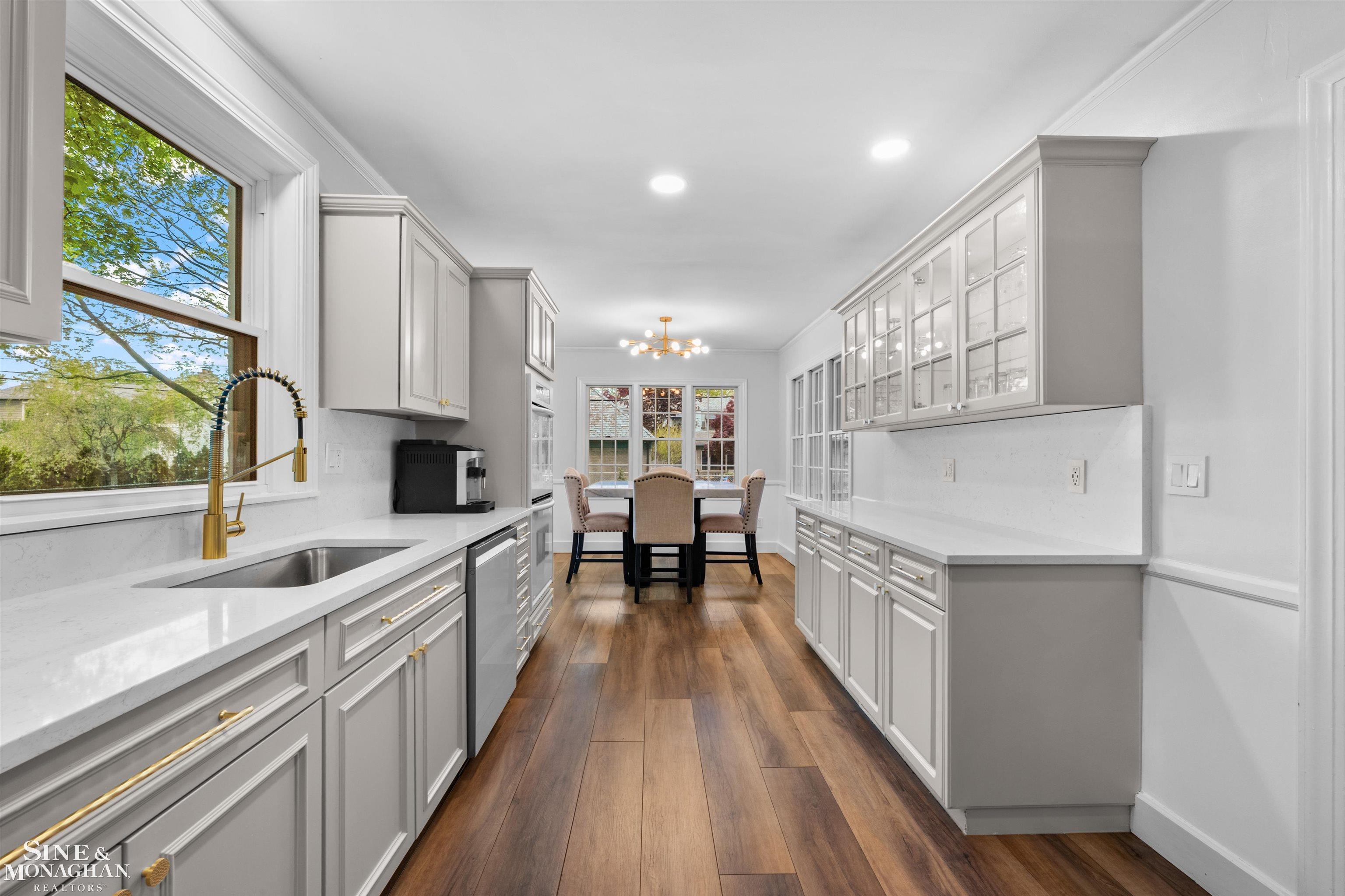 652 Pemberton Road