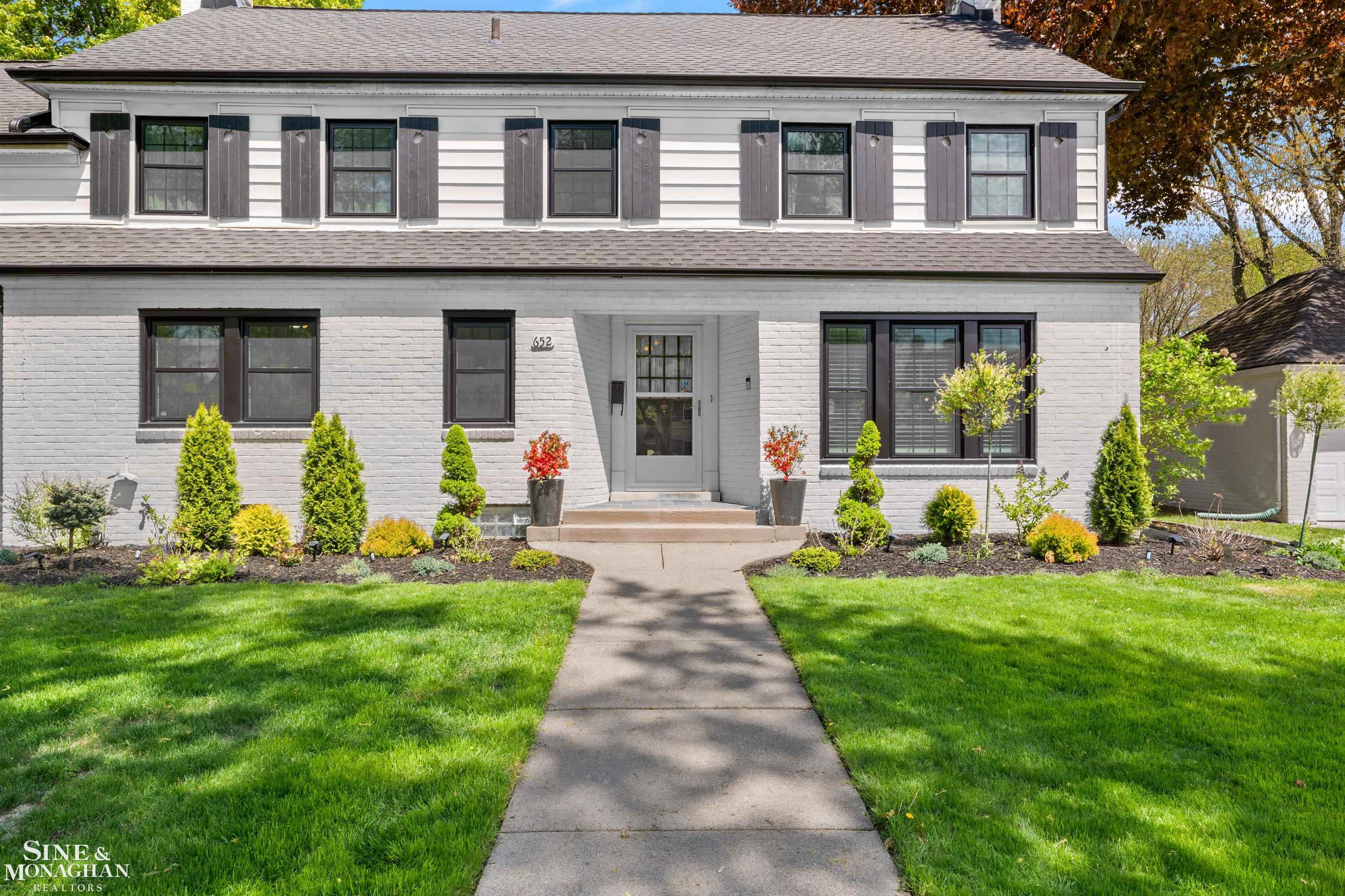 652 Pemberton Road