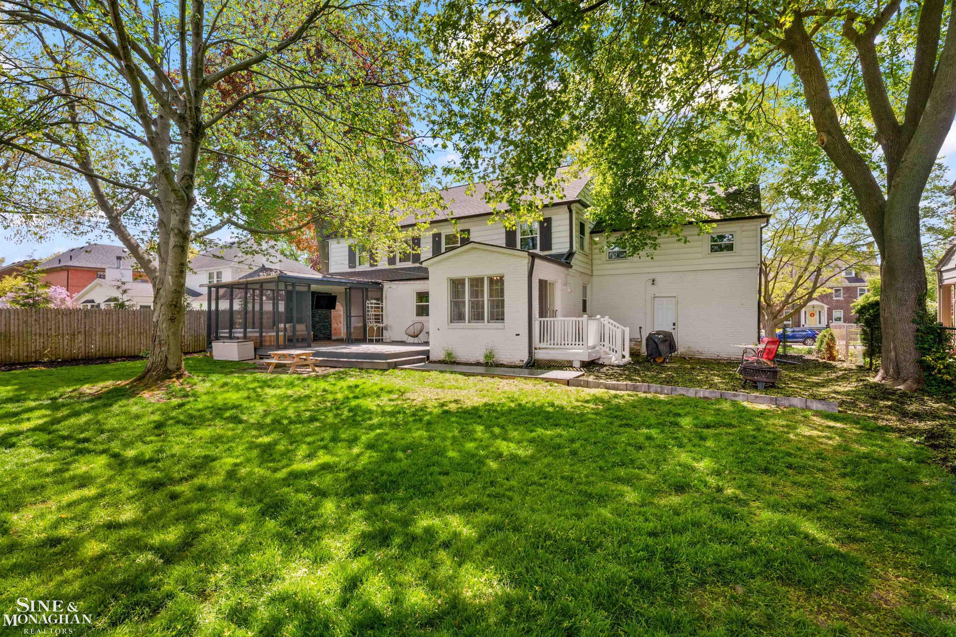 652 Pemberton Road