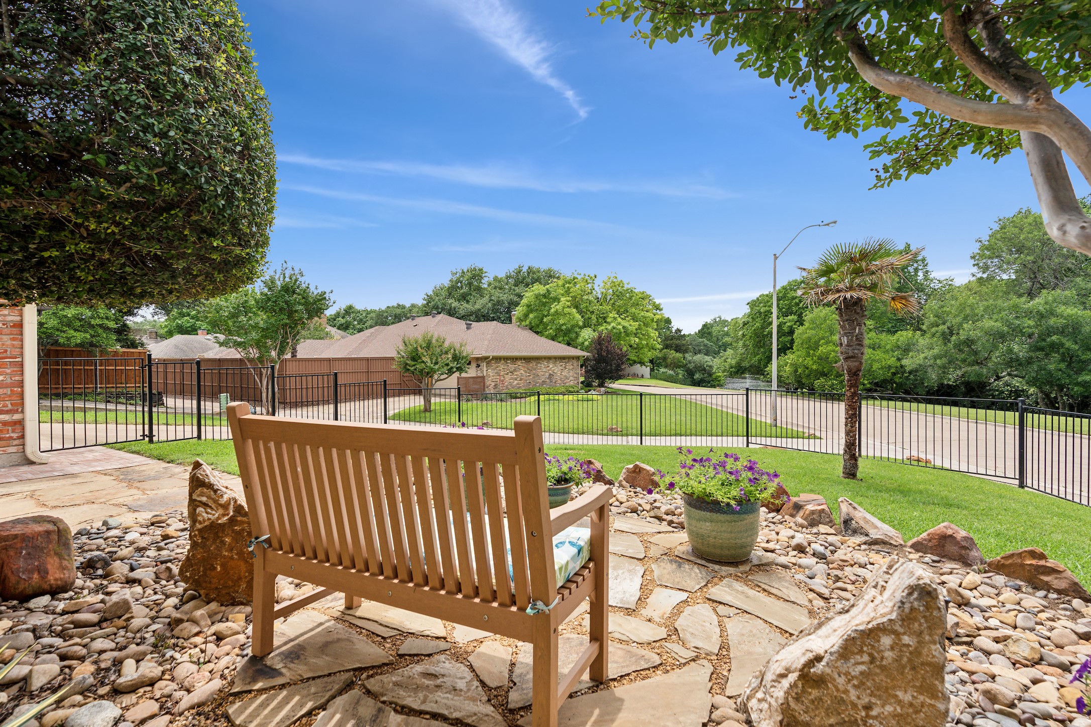 10203 Shadow Way