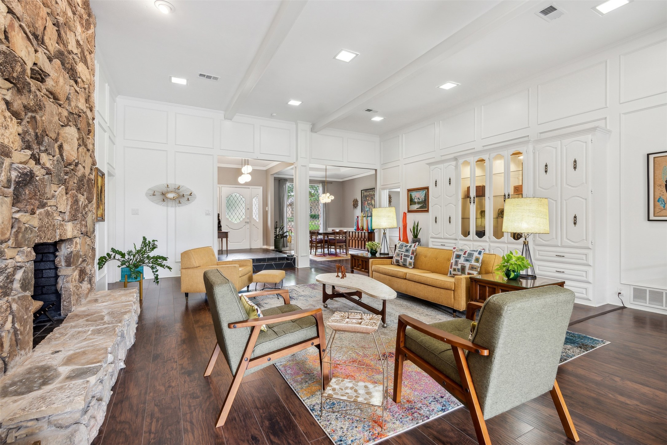 10203 Shadow Way