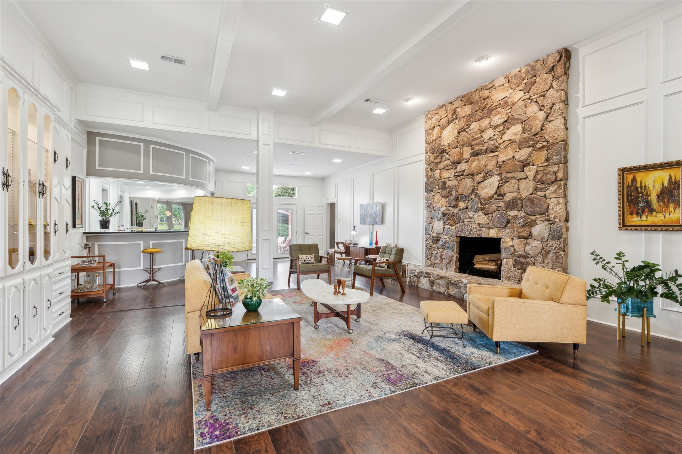10203 Shadow Way