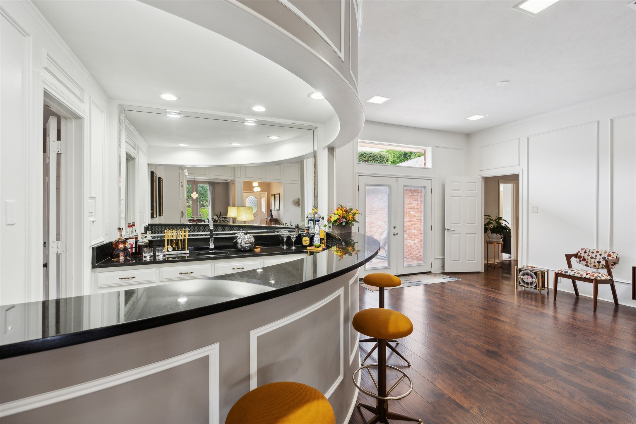 10203 Shadow Way
