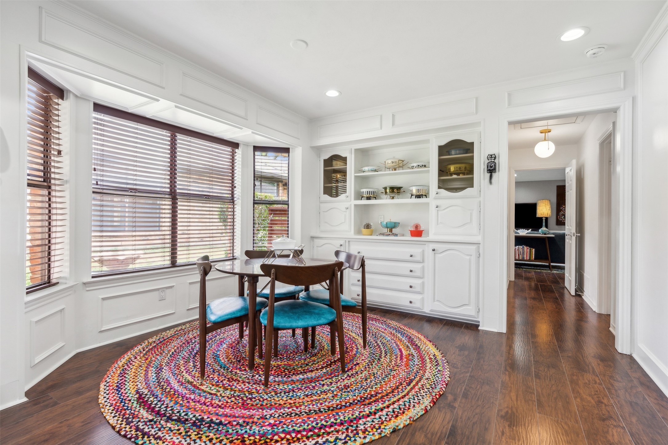 10203 Shadow Way