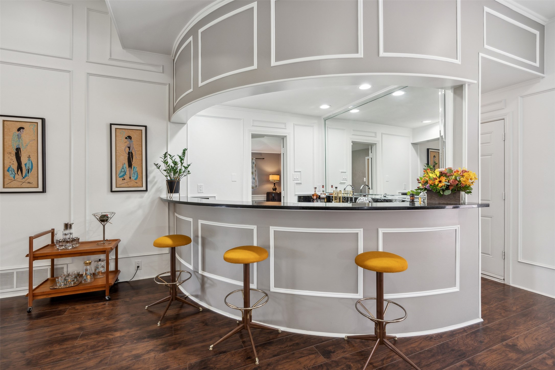 10203 Shadow Way