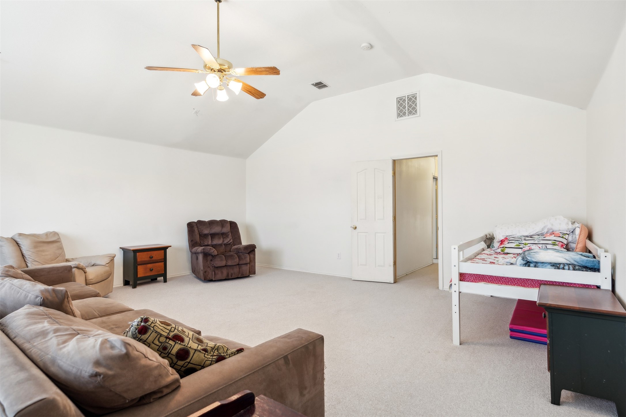 1431 Yosemite Drive